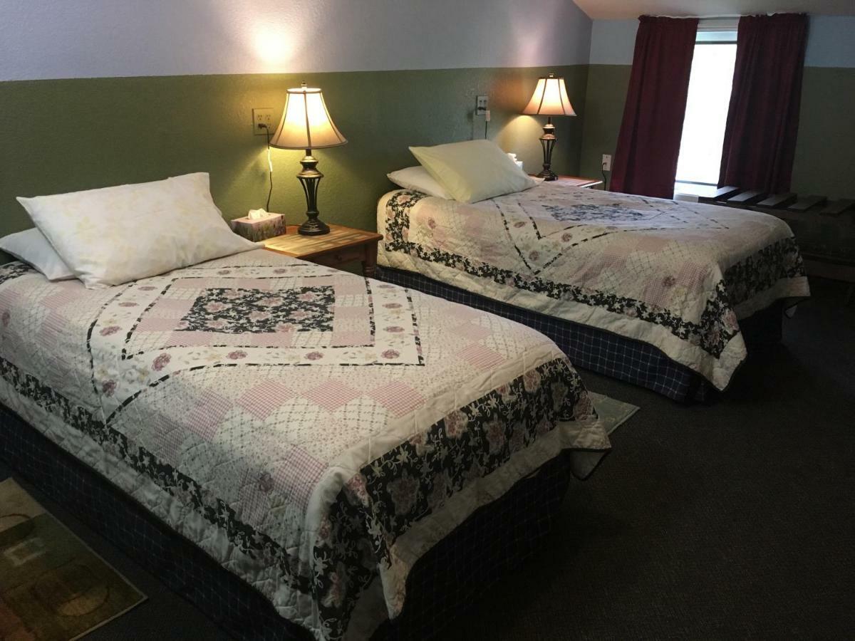 Fireweed Roadhouse Villa Nenana ภายนอก รูปภาพ